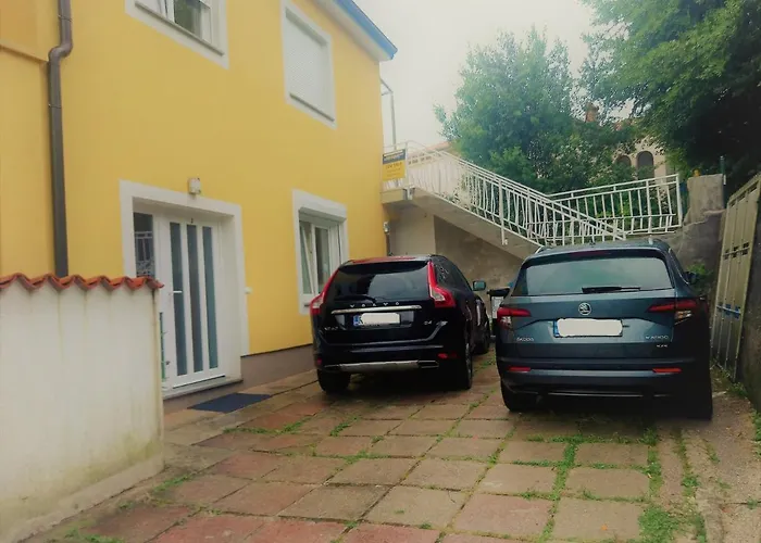 Apartamento With A Parking Space - 7896 Opatija
